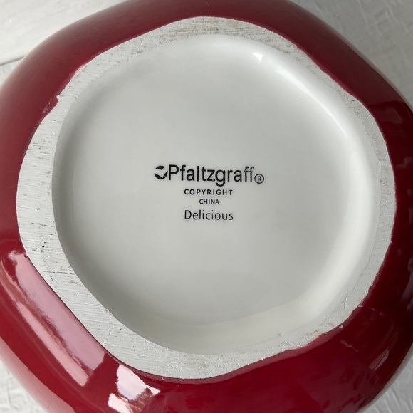 Pfaltzgraff “Delicious” Apple Oversize Water / Juice Serving Pitcher - Picture 10 of 14